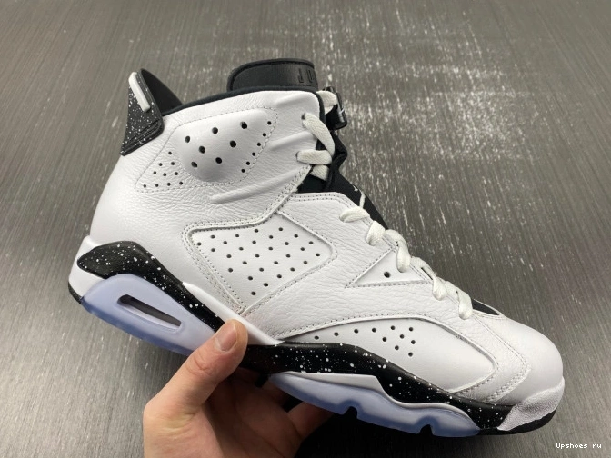 6 CT8529-112 Reverse Retro Jordan Oreo  0922